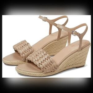 NWB Bandolino Womens Jingle 3‎ Faux Leather Ankle Strap Wedge Sandals Size 11